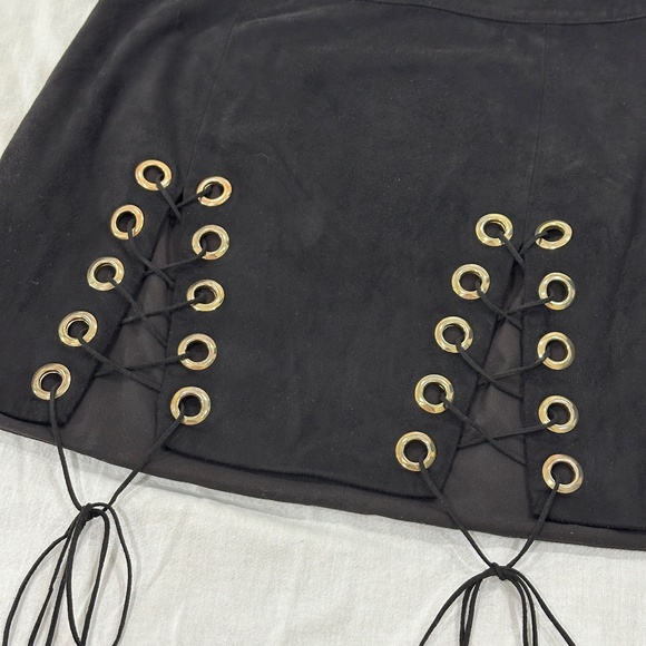 MISTRESS ROCKS 'MASTER' SUEDETTE LACE-UP MINI SKIRT - Picture 9 of 12